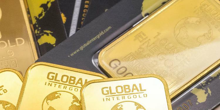 The Ultimate Guide to Gold Investing