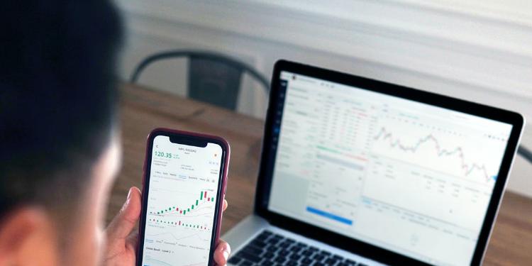 The Essential Guide to Get Started Investing