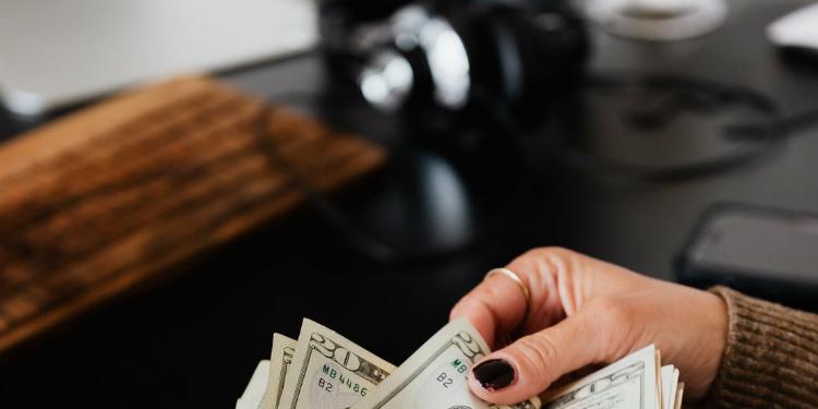 The Essential Guide to Learn About Investing