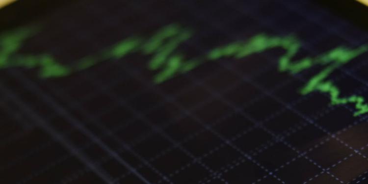 Investing In The Online Stock Market